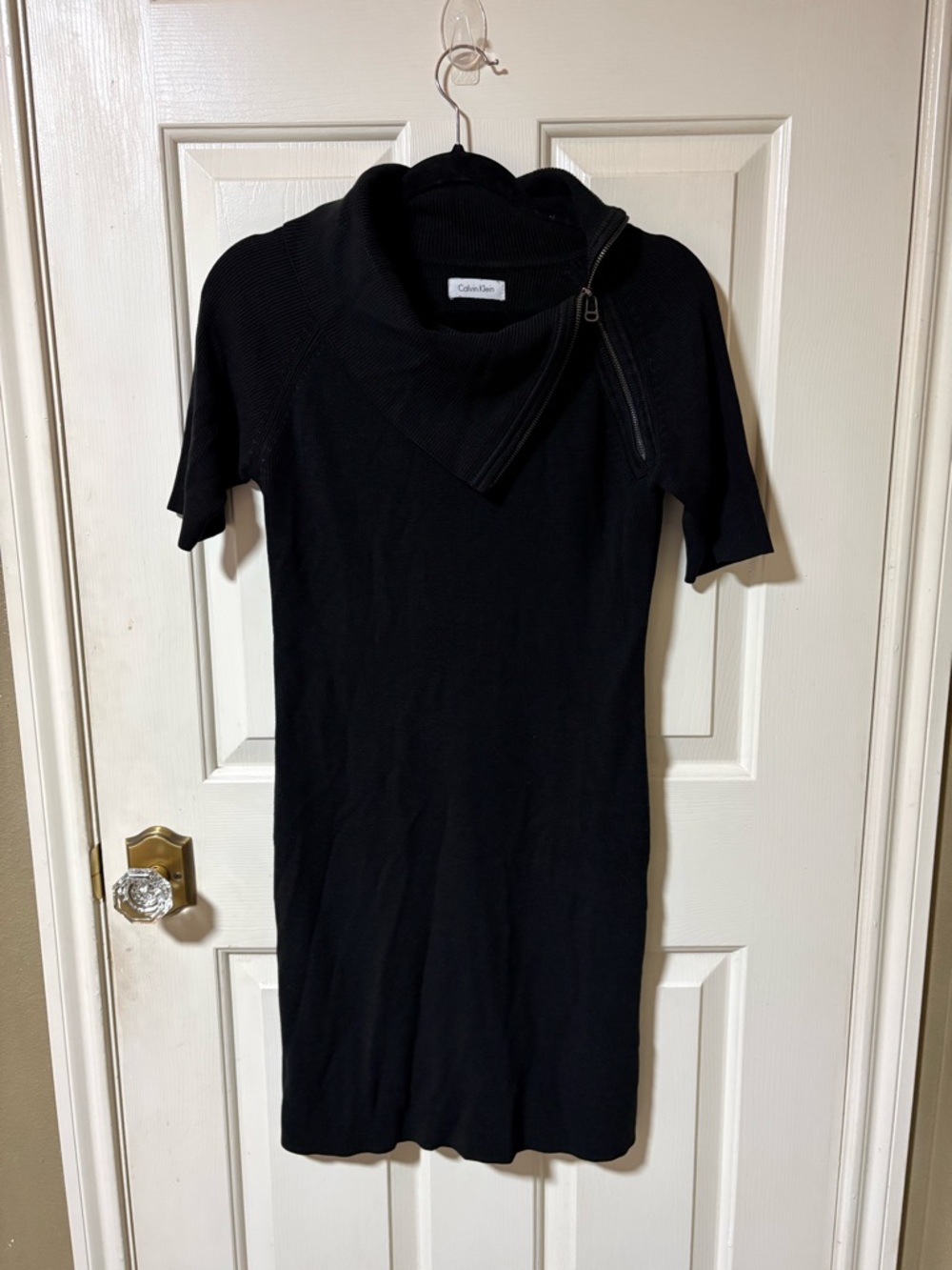 Calvin Klein Black Short-Sleeve Knit Mini Dress with Asymmetric Zip Collar Sz S